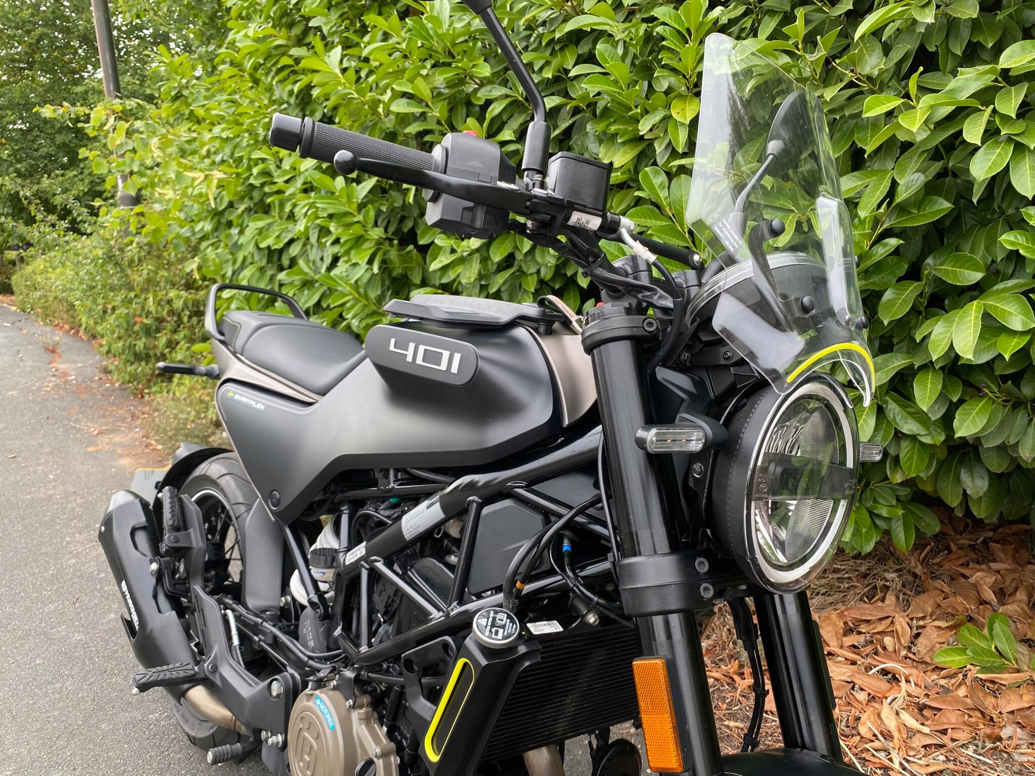 2022 72 Reg Husqvarna Svartpilen 401